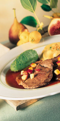 Rehschnitzerln mit Rotwein-Balsamsauce