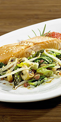 Lachsrücken mit Chop Suey