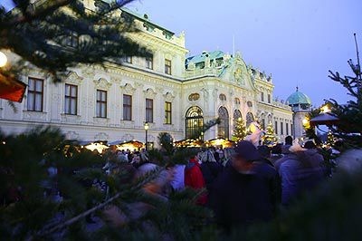 Weihnachtsdorf Schloß Belvedere