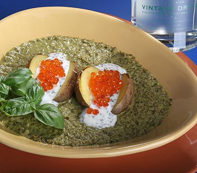 Chinakohl mit Lachskaviar & Gin