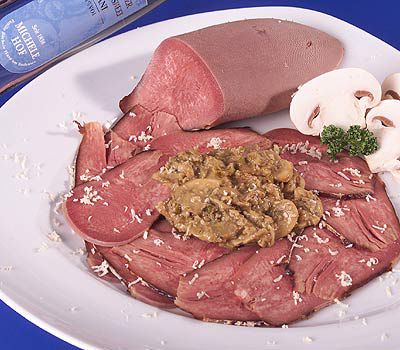 Zunge mit Champignon-Püree