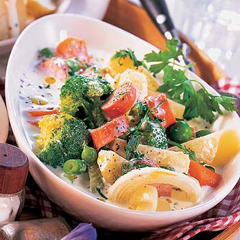Gemüseeintopf mit Würstel