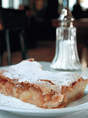 Altwiener Apfelstrudel