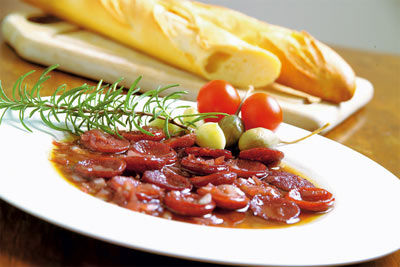 Chorizo in Rotwein