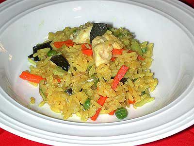 Nasi Goreng mit Hühnerspieß