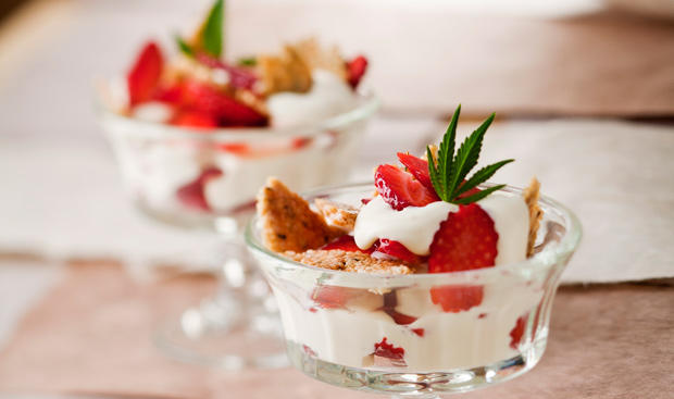 Mascarpone mit Hanf-Cracker