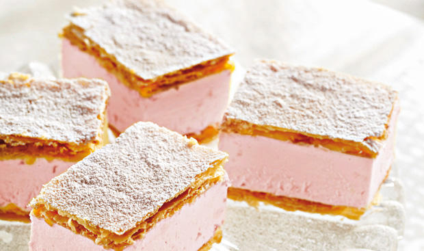 Himbeer-Cremeschnitte