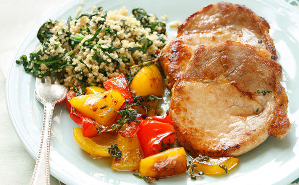Bild: GUSTO / Theresa Schrems Schweinssteak mit Paprika