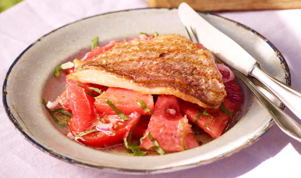 Bild: GUSTO / Dieter Brasch Barsch mit Grapefruit und Melone