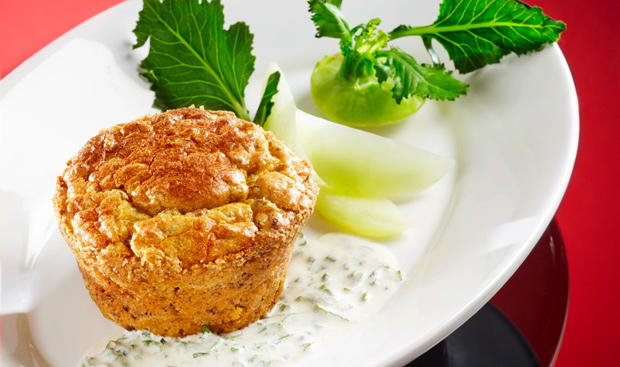 Bild: GUSTO / Stefan Liewehr Dinkel-Kohlrabi-Auflauf mit Kräutersauce