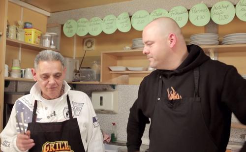 Bild: G+J Digital Products/Timo Moritz Erdäpfelsalat mit Kürbiskernöl und Vogerlsalat