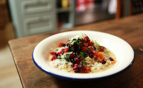 Bild: G+J Digital Products/Till Uhrig Wurzelgemüse-Risotto mit Gremolata