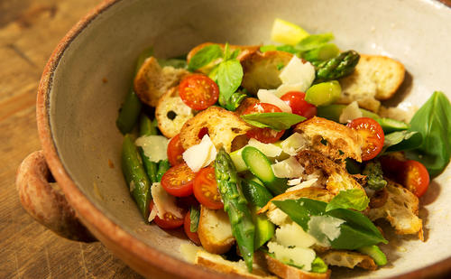 Bild: G+J Digital Products/Till Uhrig Spargel-Brotsalat