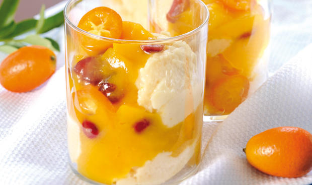 Orangenmousse mit Mango