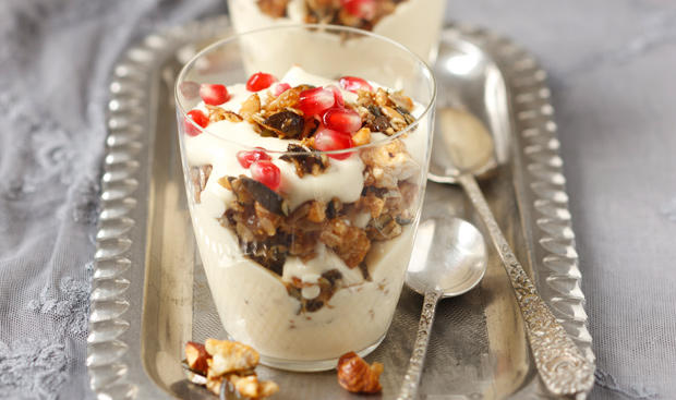 Karamellcreme mit Granola