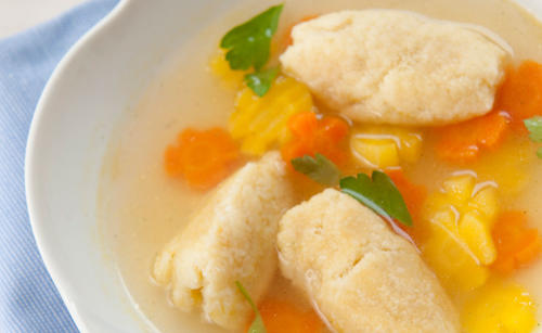 Bild: GUSTO / Ulrike Köb Kinderküche: Grießnockerlsuppe