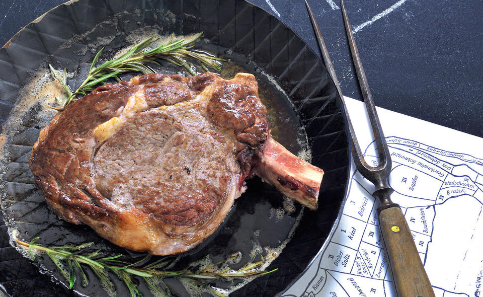 Clubsteak mit Pommes