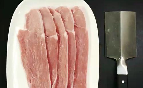 Bild: G+J Digital Products Kalbsschnitzel plattieren