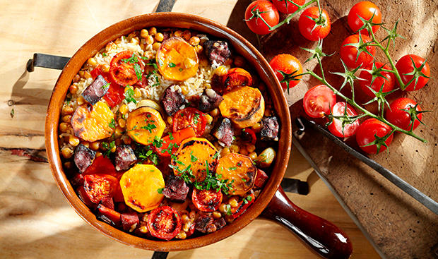 Bild: GUSTO / Stefan Liewehr Gebratener Reis mit Chorizo und Blutwurst