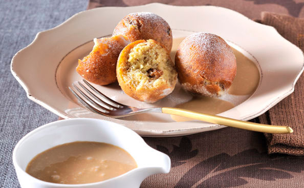 Kapuzinerknödel mit Kaffeesauce • Rezept • GUSTO.AT