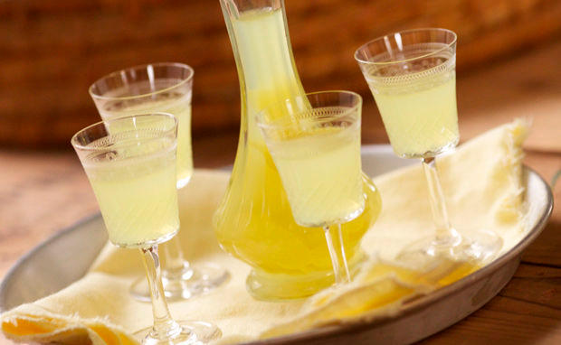 Selbstgemachter Limoncello