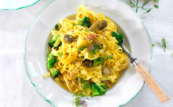 Tagliatelle mit Kaninchen-Senfragout