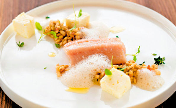 Konfierte Forelle mit Zitronen Ritschert • Rezept • GUSTO.AT