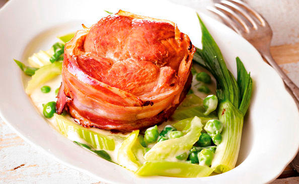 Putensteak mit Selleriegemüse