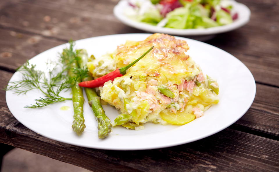 Erdäpfel-Spargel-Lachs-Gratin