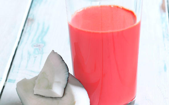 Roter Gemüse-Smoothie