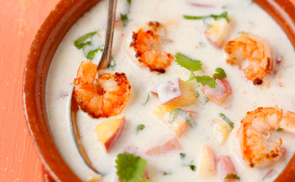 Pfirsich-Joghurtsuppe mit Garnelen • Rezept • GUSTO.AT