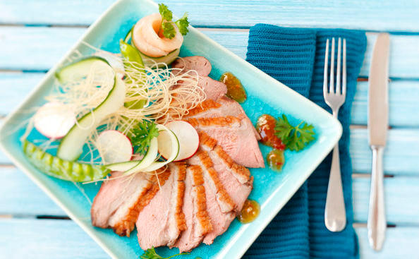 Saibling mit Entenbrust und Crispy Noodles