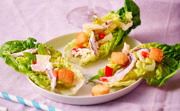 Caesar Salad im Blatt