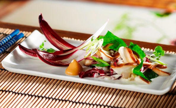 Wakame-Pilz-Salat mit Miso-Dressing