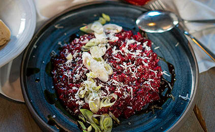 Rote-Rüben-Risotto mit Kren und Kernöl