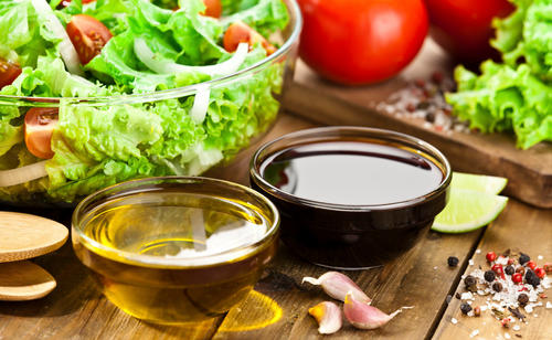 Bild: romrodinka 5 Tipps für perfekte Salatdressings