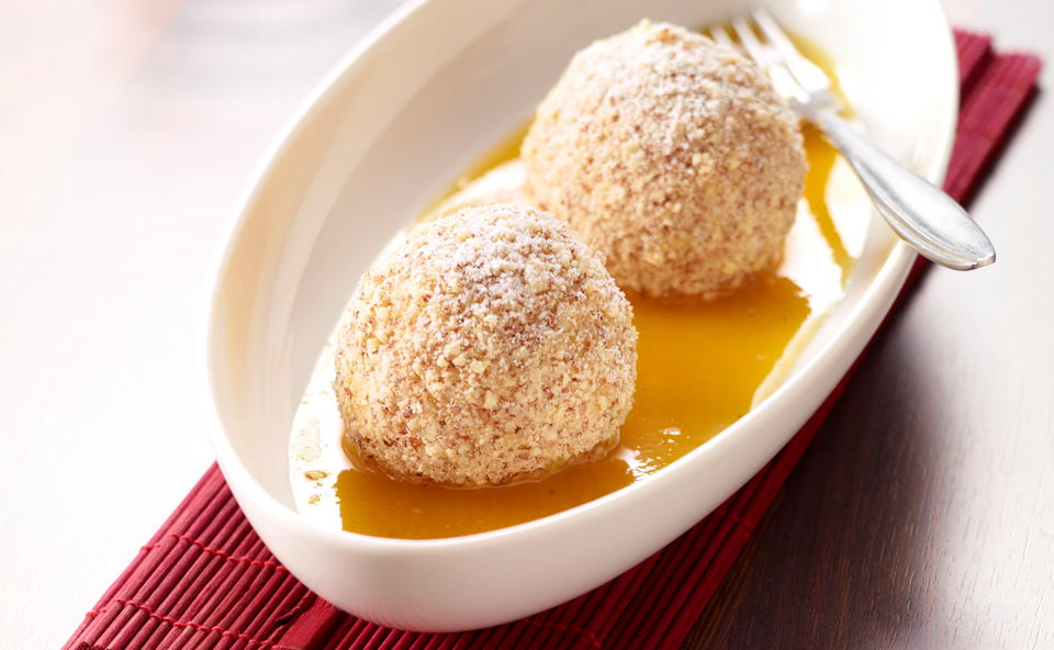 Kastanienknödel mit Orangensauce