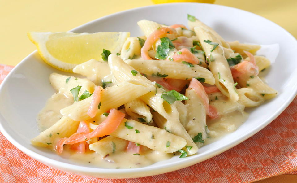 Penne mit Lachs-Obers-Sauce