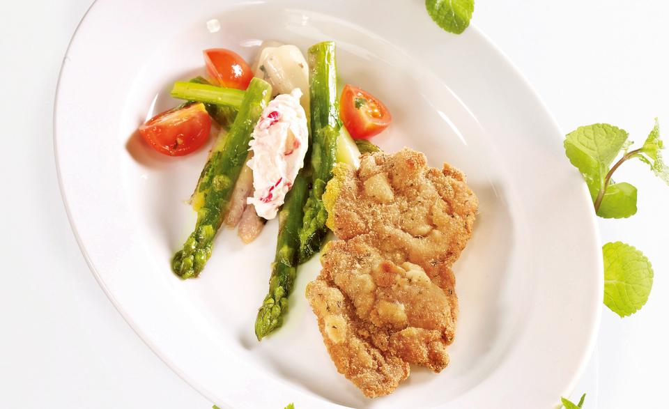 Lammschnitzel mit Spargelgemüse und Radieschencreme