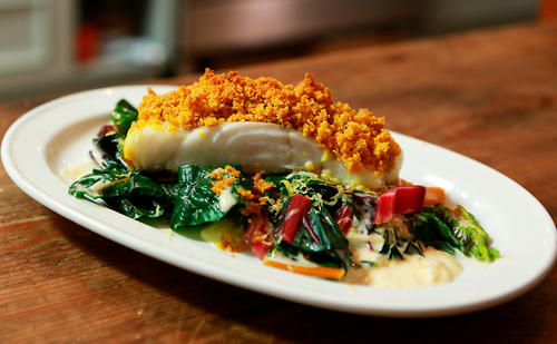 Bild: Till Uhrig Fisch mit Curry-Kräckerkruste