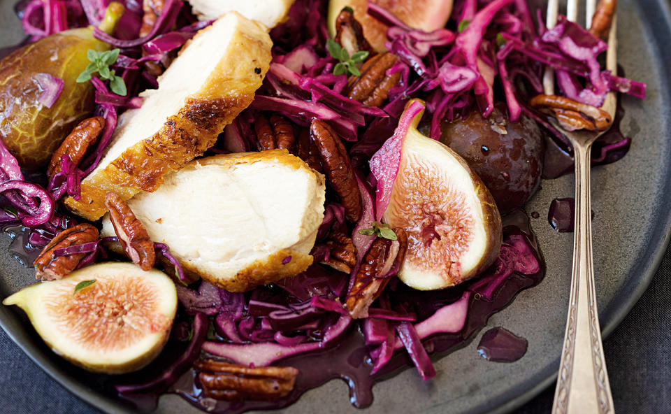 Rotkrautsalat mit Feigen und Hühnerfilet