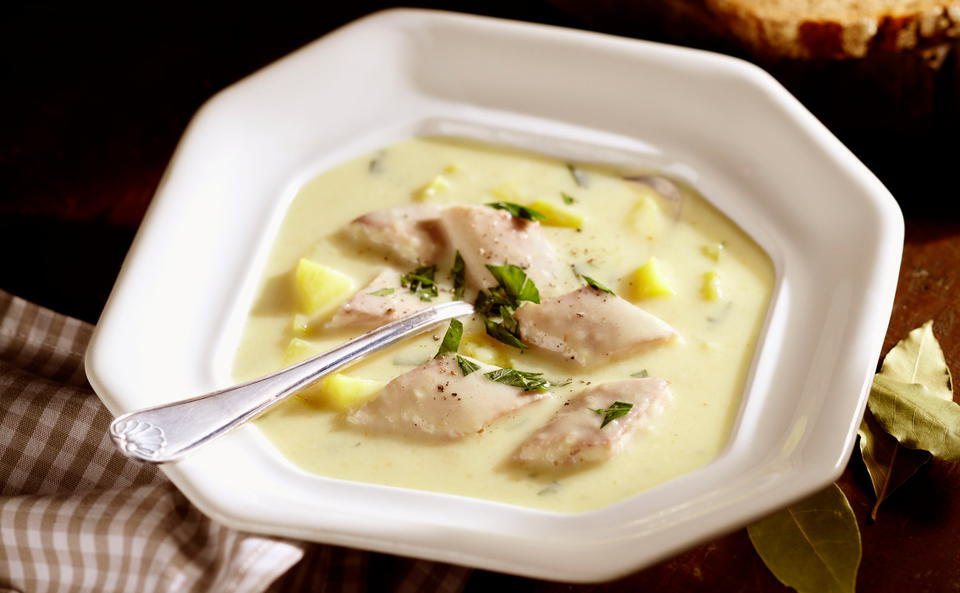 Räucherforellen-Suppe mit Erdäpfeln