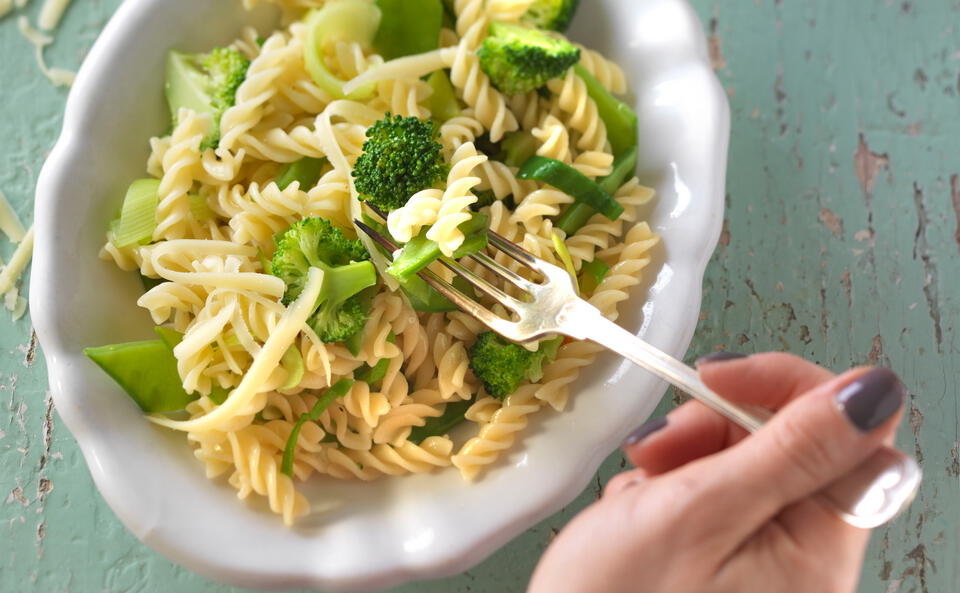 Fusilli mit Gemüse und Bergkäse