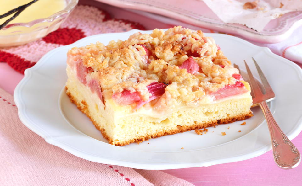 Rhabarberkuchen mit Streusel 