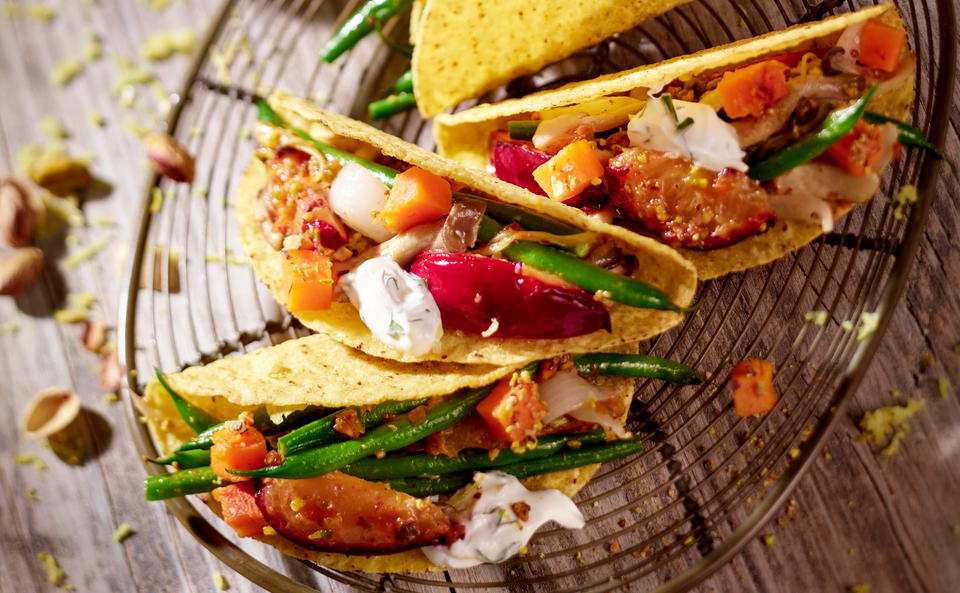 Süßkartoffel-Fisolen-Salat mit Zitrusjoghurt