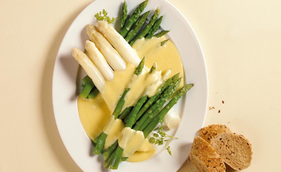 Spargel mit Sauce hollandaise