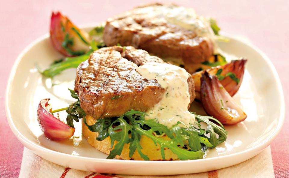 Steak-Sandwich mit Aioli und Rucola
