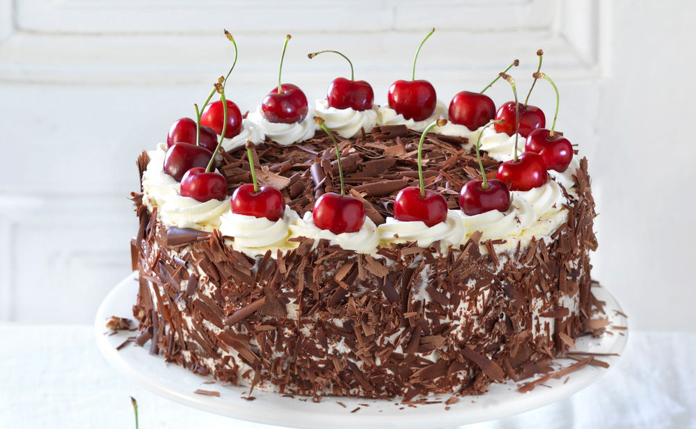 Beste Schwarzwälder Kirschtorte • Rezept • GUSTO.AT