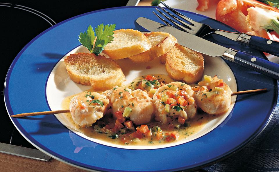 Scampispieße mit Paprikasauce • Rezept • GUSTO.AT