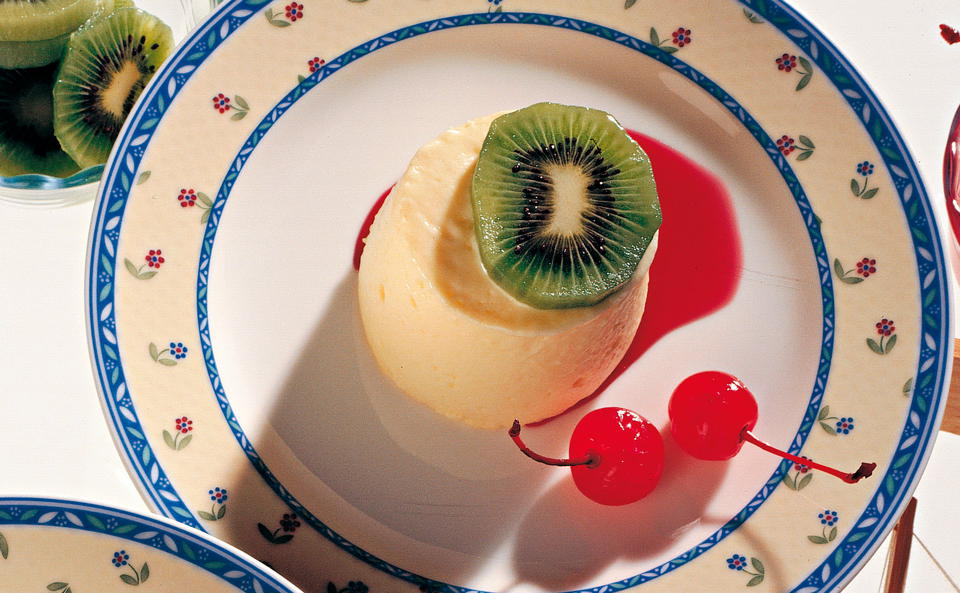 Pudding-Törtchen mit Kiwi